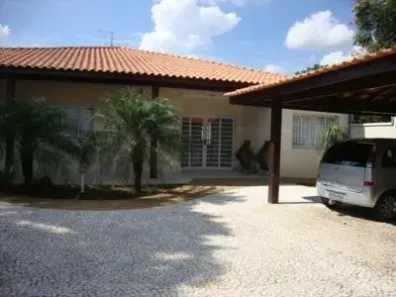 Fazenda/Sítio com 4 Quartos à venda, 228m² no São José, Americana
