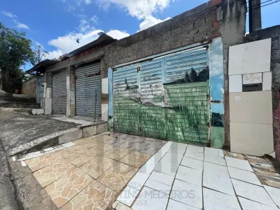 Casa com 2 Quartos à venda, 700m² no Amador Bueno, Itapevi