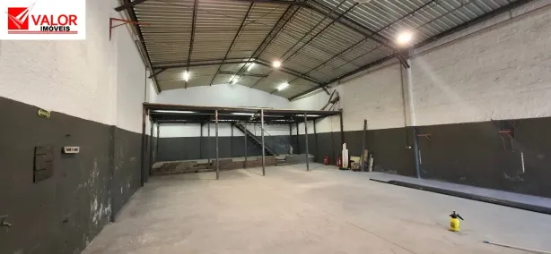Galpão/Depósito/Armazém para alugar, 300m² no Jardim Kuabara, Taboão da Serra