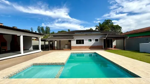 Casa de Condomínio com 5 Quartos à venda, 350m² no Previdenciários, Juiz de Fora