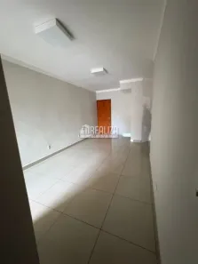 Apartamento com 3 Quartos para alugar, 82m² no Santa Maria, Uberaba