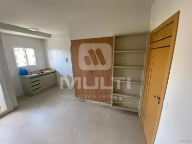 Apartamento com 1 Quarto para alugar, 35m² no Santa Mônica, Uberlândia