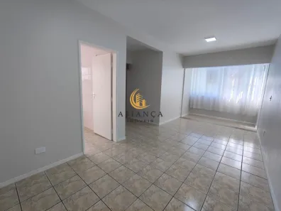Apartamento com 2 Quartos para alugar, 65m² no Kobrasol, São José