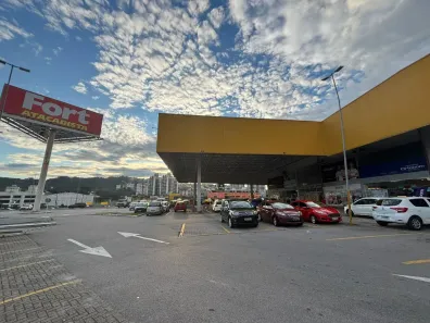 Ponto Comercial para alugar, 148m² no Kobrasol, São José