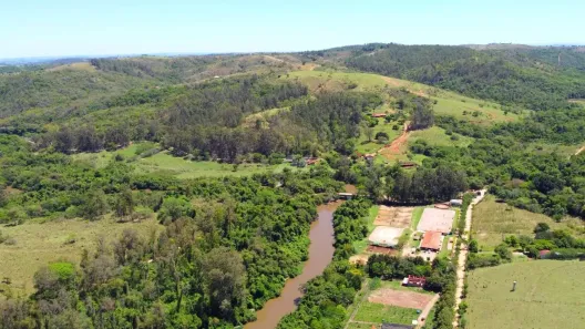 Fazenda/Sítio com 3 Quartos à venda, 350m² no Sousas, Campinas