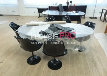 Sala Comercial à venda, 189m² no Vila Olímpia, São Paulo