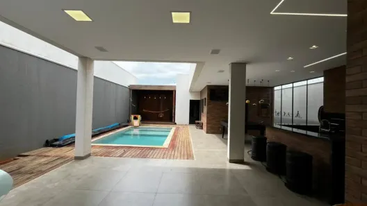 Sobrado com 4 Quartos à venda, 280m² no Jardim Sul, Uberlândia