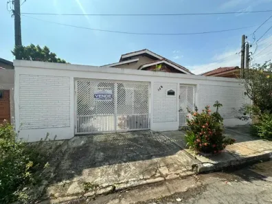 Casa com 3 Quartos à venda, 205m² no Vila Rica, São Pedro