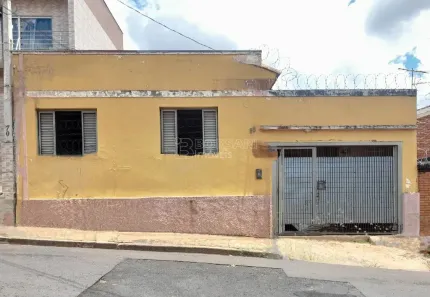 Casa com 4 Quartos à venda, 200m² no Centro, Araraquara