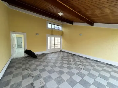 Casa com 3 Quartos para alugar, 180m² no Bel Recanto, Taubaté