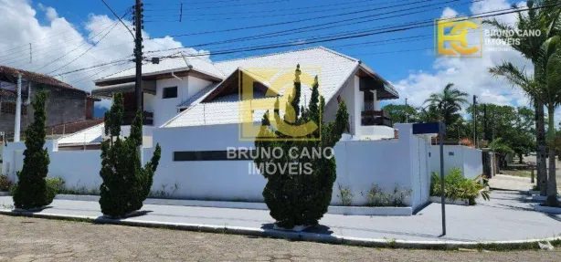 Sobrado com 4 Quartos à venda, 200m² no Centro, Peruíbe
