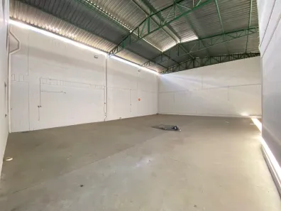 Galpão/Depósito/Armazém para alugar, 379m² no Indaiá, Belo Horizonte