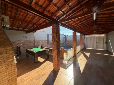 Casa com 2 Quartos à venda, 134m² no Parque Tiradentes, Araras
