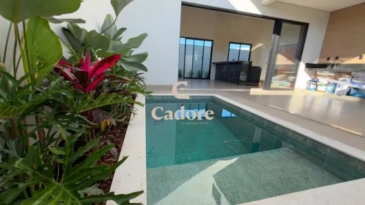 Casa de Condomínio com 3 Quartos à venda, 174m² no Novo Mundo, Uberlândia