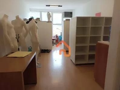 Sala Comercial à venda, 28m² no Piratininga, Niterói