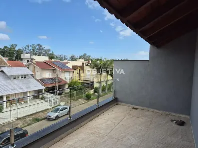 Sobrado com 3 Quartos à venda, 138m² no Hípica, Porto Alegre