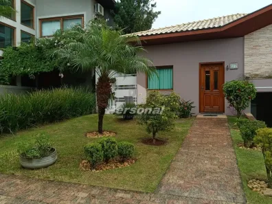 Casa com 5 Quartos para alugar, 250m² no Jardim das Nações, Taubaté