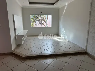 Casa com 3 Quartos à venda, 158m² no Planalto, Uberlândia