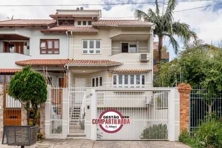 Casa com 3 Quartos à venda, 390m² no Jardim Itu, Porto Alegre