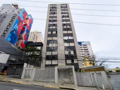 Apartamento com 2 Quartos para alugar, 80m² no Centro, Florianópolis