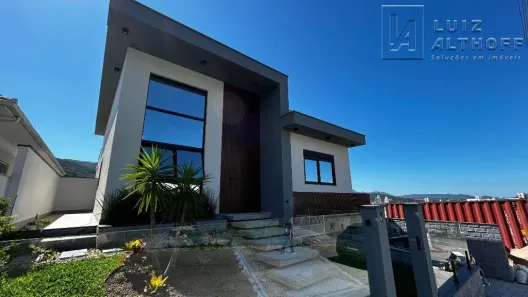 Casa com 3 Quartos à venda, 300m² no Pedra Branca, Palhoça