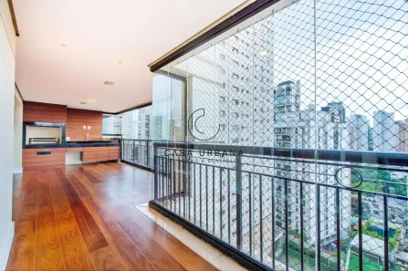 Apartamento com 3 Quartos à venda, 235m² no Vila Nova Conceição, São Paulo