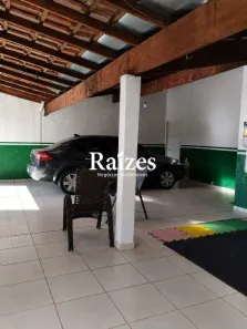 Casa com 3 Quartos à venda, 250m² no Segismundo Pereira, Uberlândia