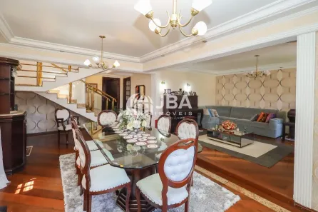 Casa com 5 Quartos à venda, 300m² no Guaíra, Curitiba