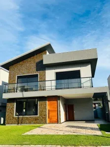 Casa de Condomínio com 4 Quartos à venda, 250m² no São João do Rio Vermelho, Florianópolis