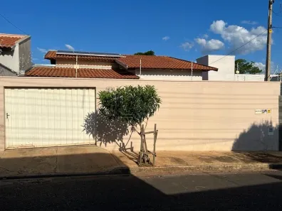 Casa com 3 Quartos à venda, 150m² no Residencial Cambuy, Araraquara