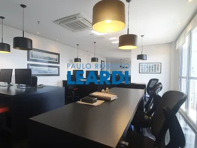 Ponto Comercial para alugar, 133m² no Cerqueira César, São Paulo