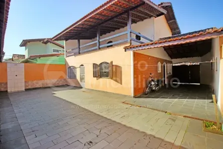 Casa com 3 Quartos à venda, 264m² no Balneario São João Batista, Peruíbe