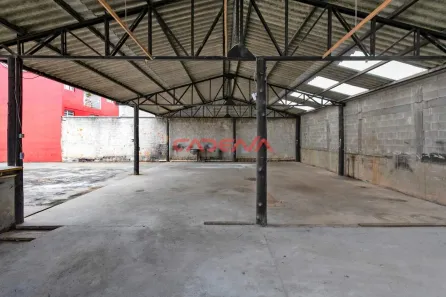 Imóvel Comercial para alugar, 140m² no Parolin, Curitiba