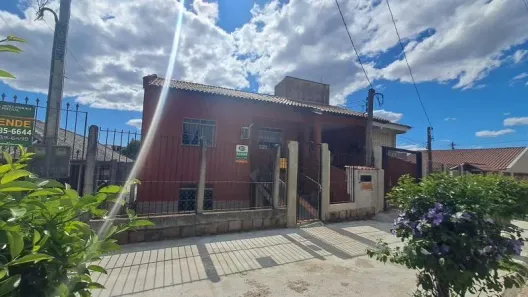 Casa com 2 Quartos para alugar, 60m² no Jardim Floresta, Porto Alegre