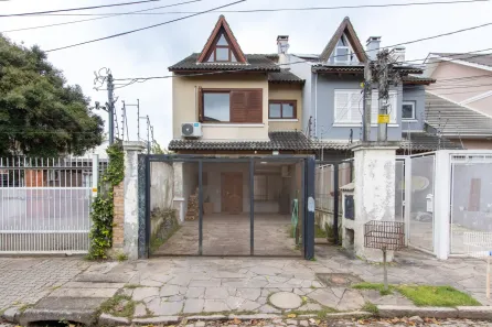 Casa com 3 Quartos à venda, 239m² no Ipanema, Porto Alegre