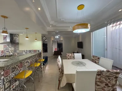 Casa com 3 Quartos à venda, 237m² no Saúde, Rio Claro