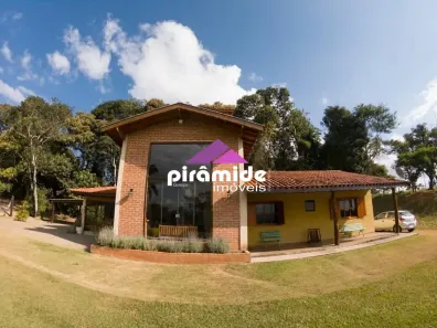 Fazenda/Sítio com 3 Quartos à venda, 300m² no Sertãozinho, Santo Antônio do Pinhal