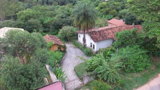 Fazenda/Sítio com 4 Quartos à venda, 4000m² no Braúnas, Belo Horizonte