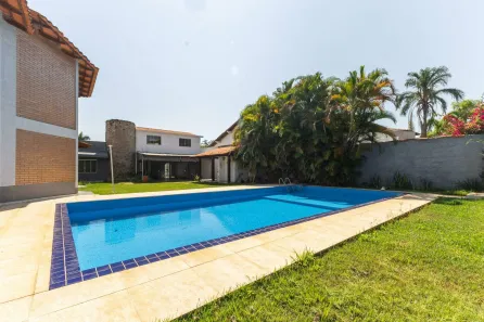 Casa com 4 Quartos para alugar, 300m² no Setor de Habitações Individuais Norte, Brasília