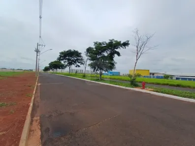 Lote/Terreno à venda, 275m² no Grand Ville, Uberlândia