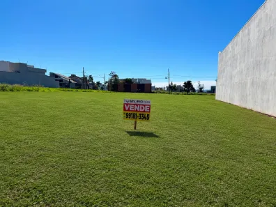 Lote/Terreno à venda, 405m² no Bom Jardim, Maringá