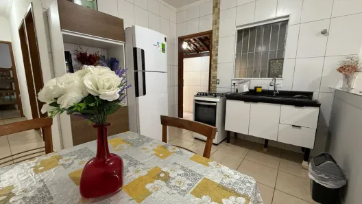 Casa de Condomínio com 2 Quartos à venda, 50m² no Princesa, Praia Grande
