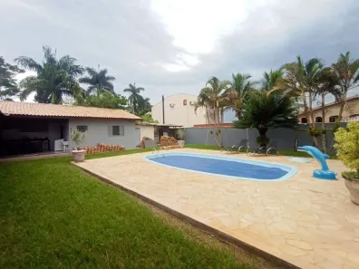 Casa com 4 Quartos para venda ou aluguel, 200m² no Chácara Lucília, Americana