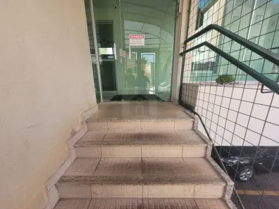 Apartamento com 3 Quartos para alugar, 70m² no Jardim Patrícia, Uberlândia