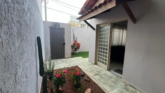 Casa com 3 Quartos à venda, 90m² no Cidade Jardim, Uberlândia