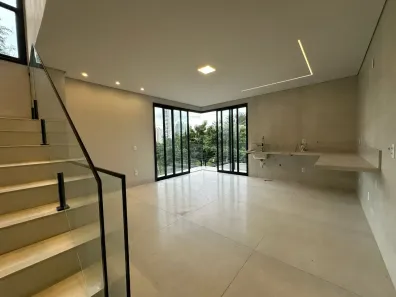 Sobrado com 3 Quartos à venda, 223m² no Jardim Atlântico, Goiânia