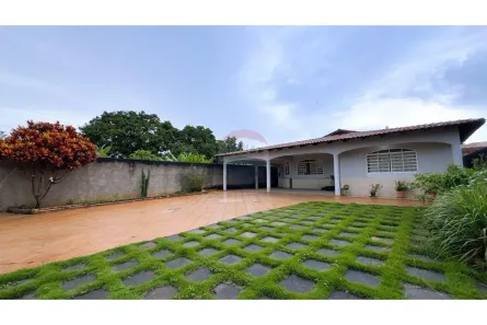 Casa com 5 Quartos à venda, 350m² no Guará II, Brasília