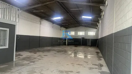 Galpão/Depósito/Armazém para alugar, 440m² no Jardim da Luz, Itatiba