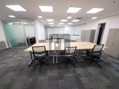 Sala Comercial para venda ou aluguel, 247m² no Cidade Monções, São Paulo