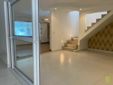 Sobrado com 4 Quartos à venda, 224m² no Campestre, Santo André